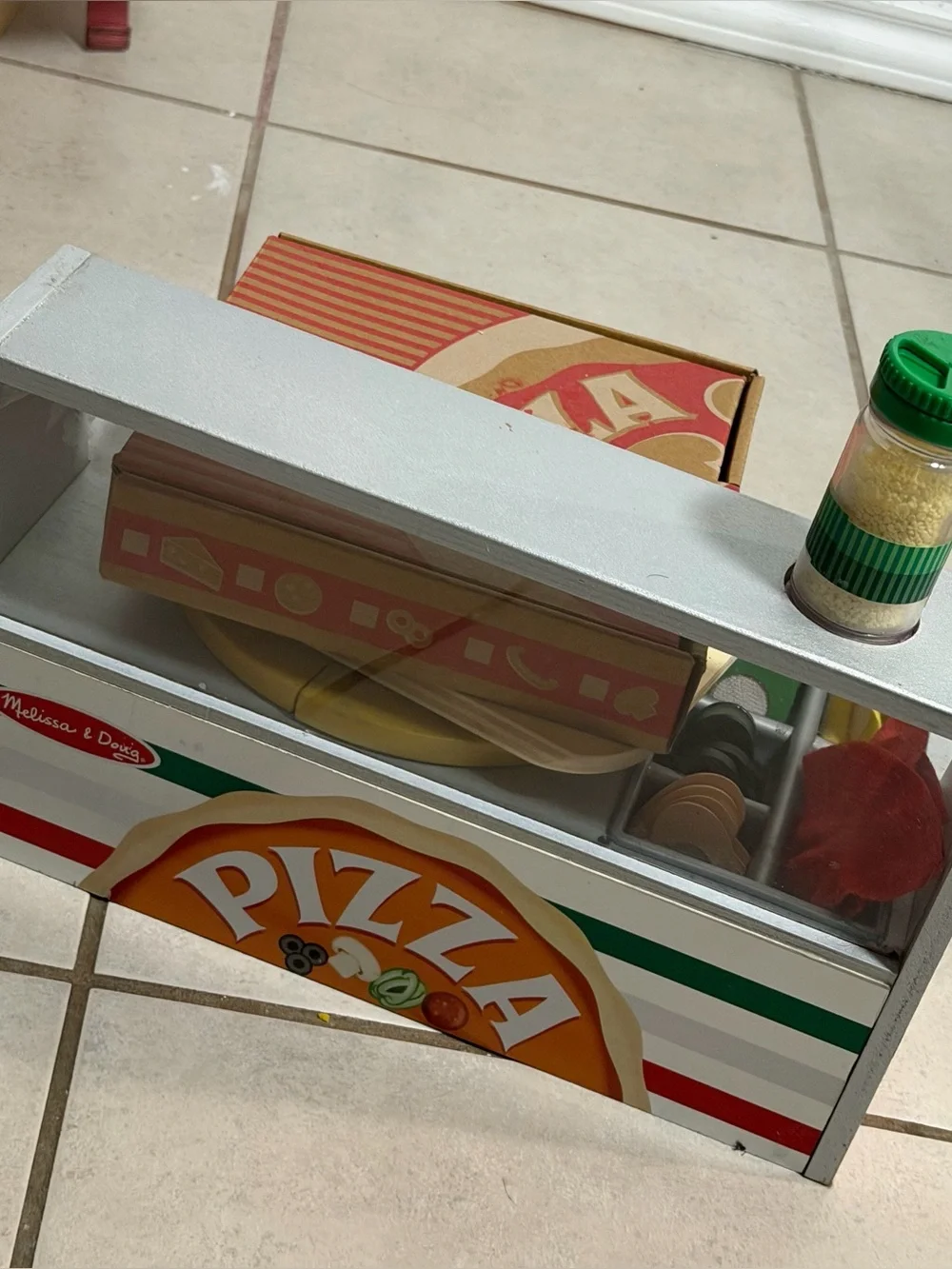 Melissa & Doug Top & Bake‎ Wooden Kids Pizza Counter Playset Toys